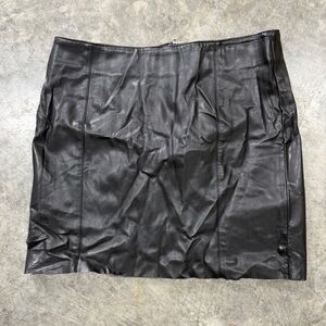 H&M Black Faux Leather Cut Off Mini Skirt Size 10 Women’s